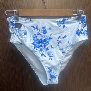 Cupshe White and Blue Bikini Swimwear